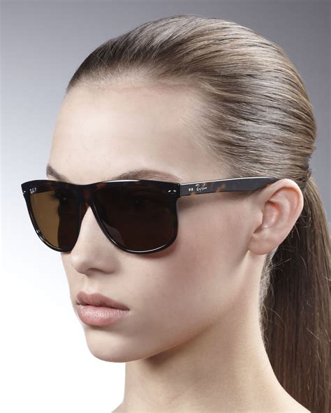 wayfarer sunglasses oversized